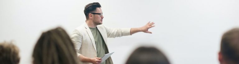 多益教學名師技巧，讓你分數3級跳！